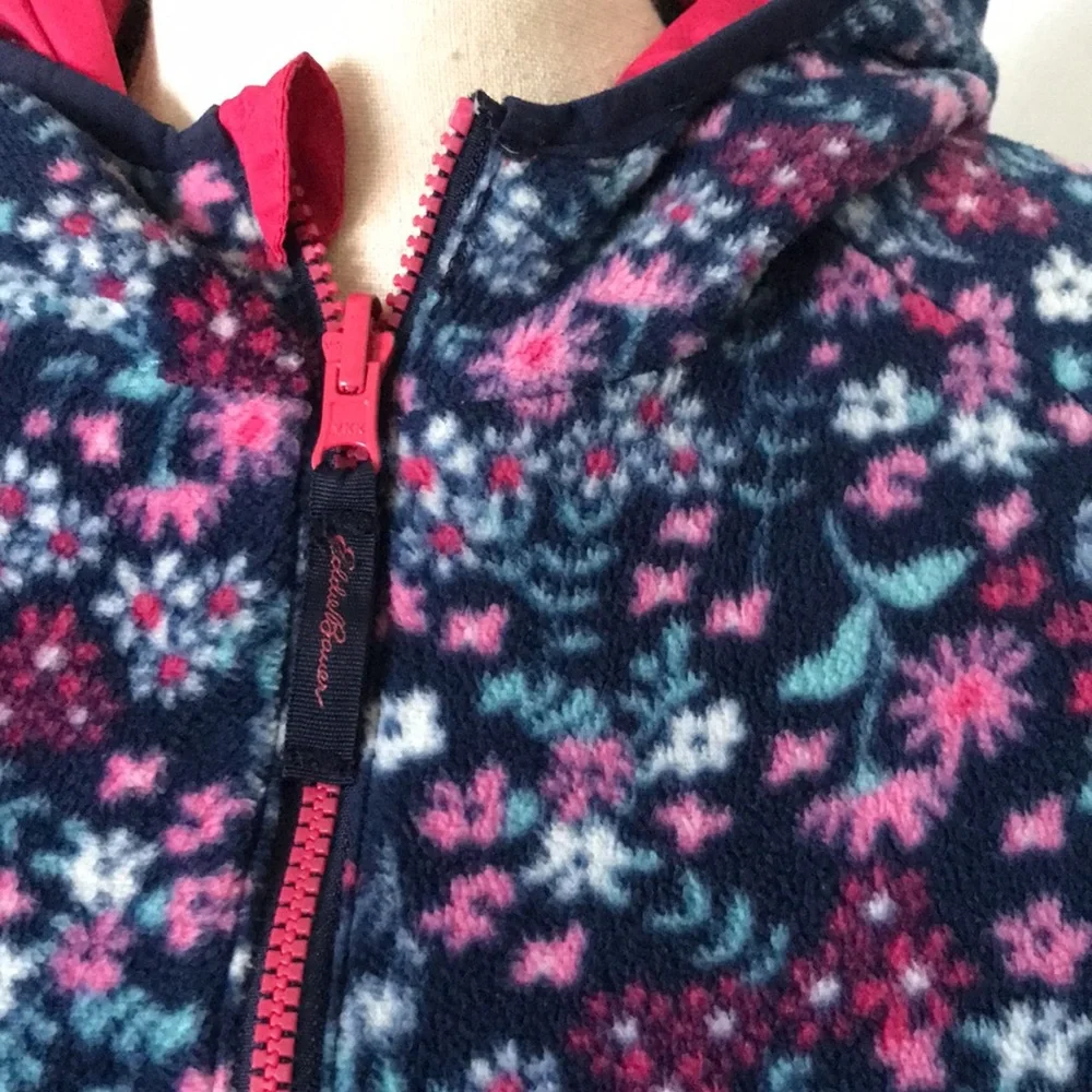 Eddie Bauer Girls' Lightweight Reversible Hooded Fleece Jacket | M 10-12